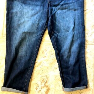 Womens 18W crop pants dark wash new with tags